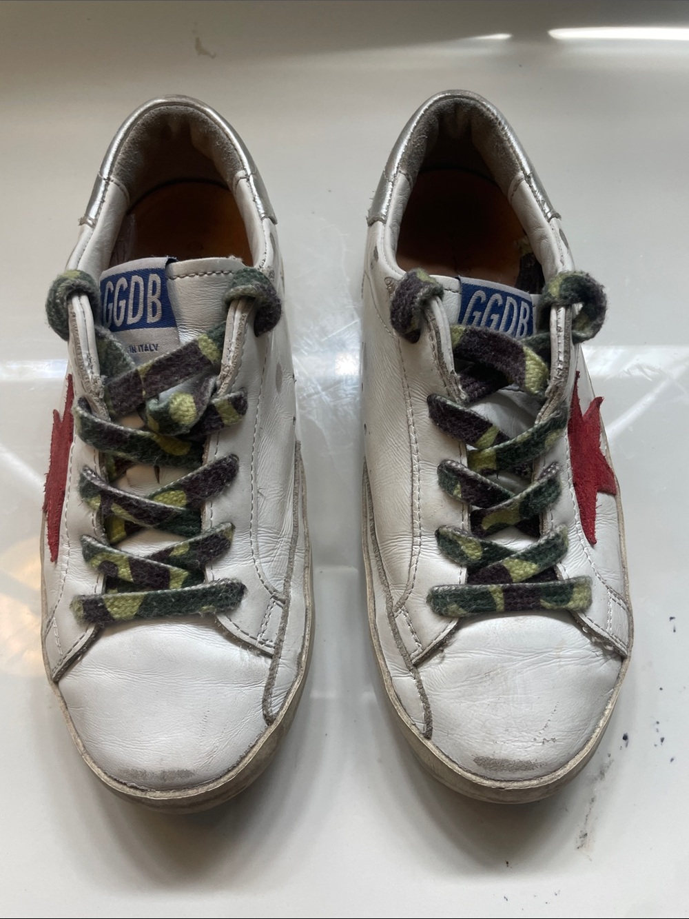Golden Goose Kids low top calmouflage lace snearkers sz 32